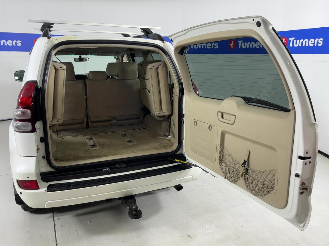 Photo '14' of Toyota Landcruiser Prado