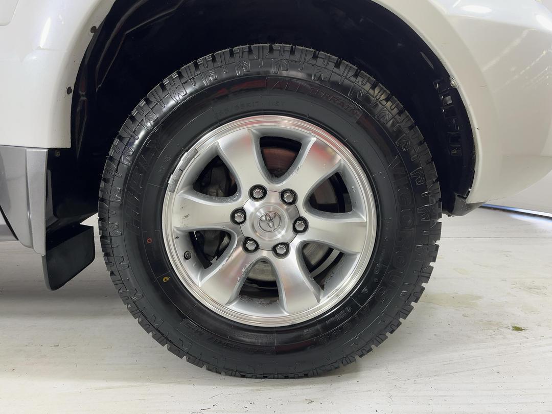 Photo '9' of Toyota Landcruiser Prado