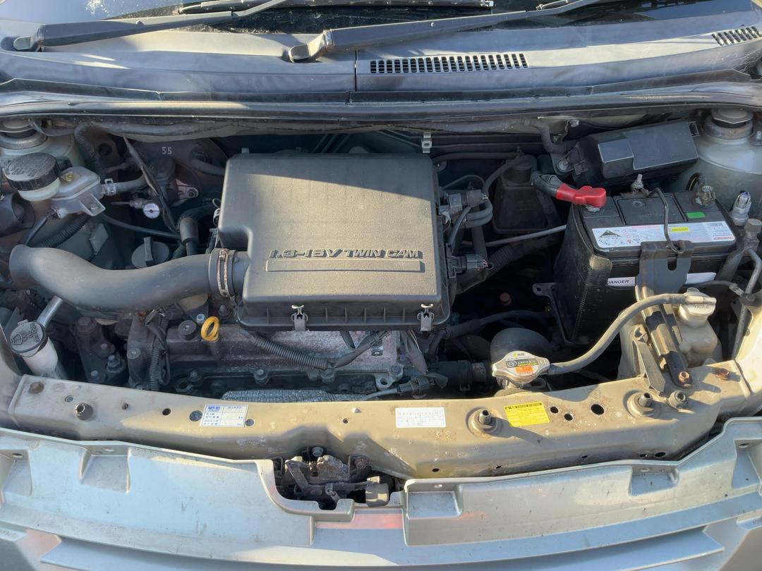 Photo '8' of Toyota Passo