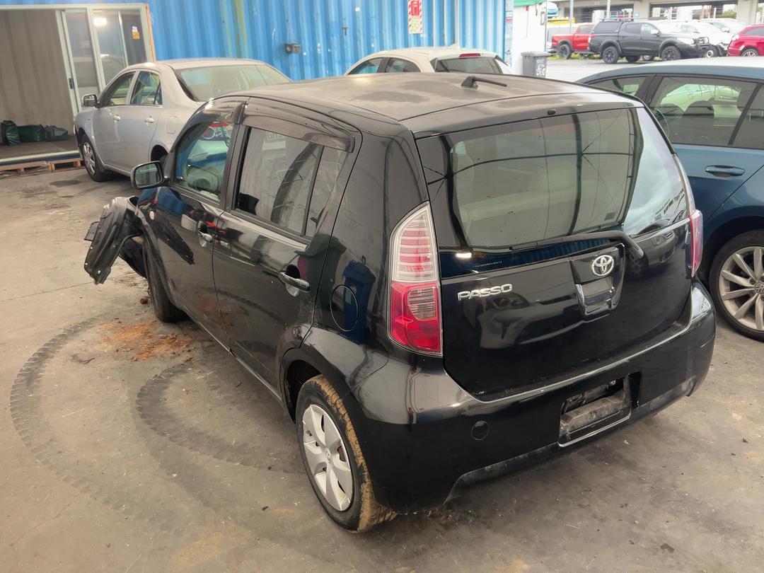 Photo '5' of Toyota Passo