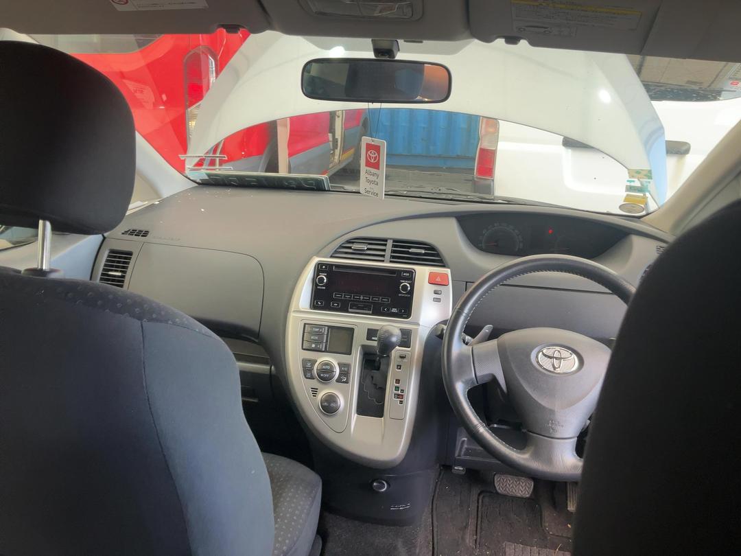 Photo '22' of Toyota Ractis