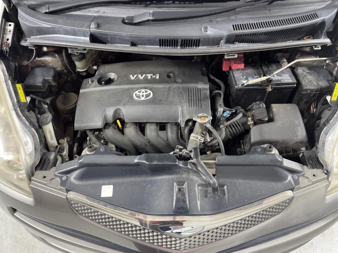 Photo '13' of Toyota Ractis