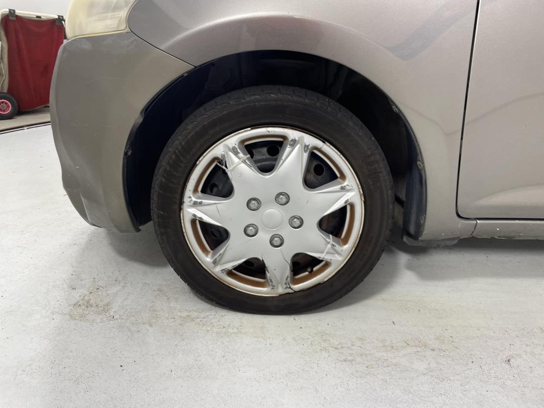 Photo '10' of Toyota Ractis