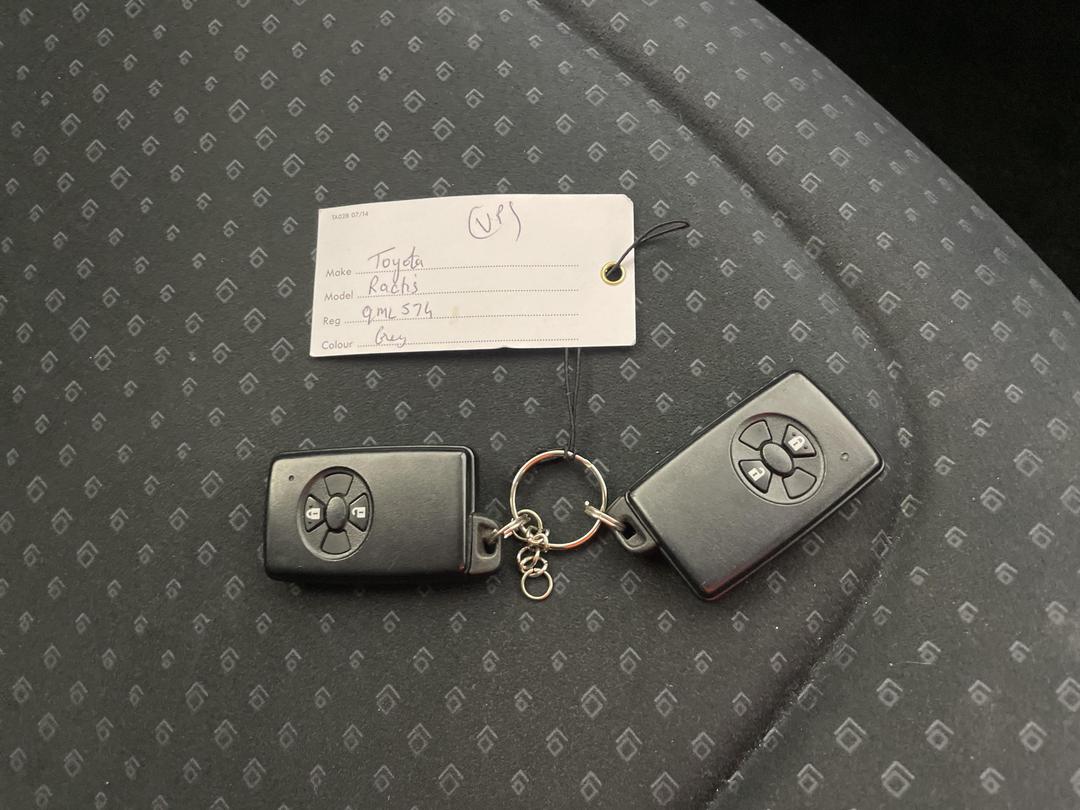 Photo '22' of Toyota Ractis