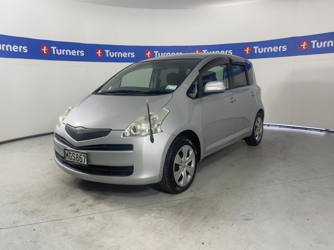 Photo '4' of Toyota Ractis