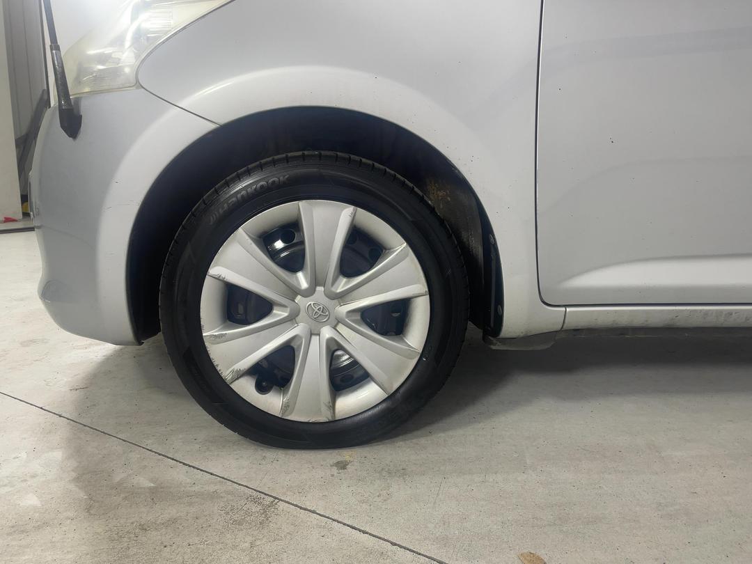 Photo '10' of Toyota Ractis