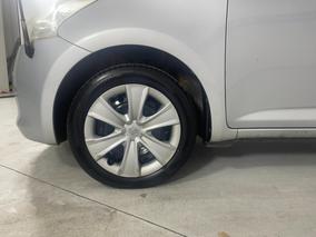 Photo '10' of Toyota Ractis