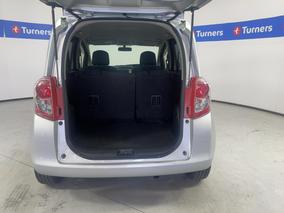 Photo '14' of Toyota Ractis