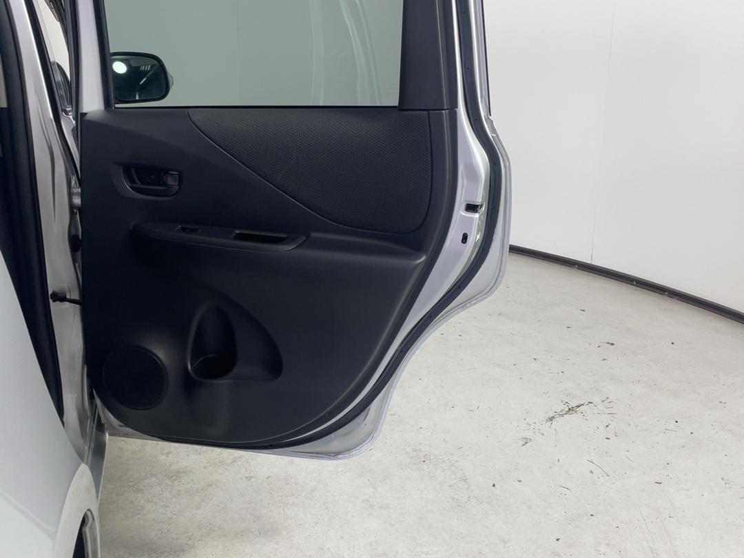 Photo '19' of Toyota Ractis