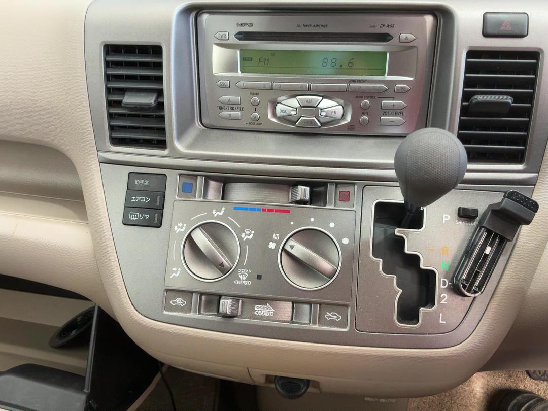 Photo '27' of Toyota Raum