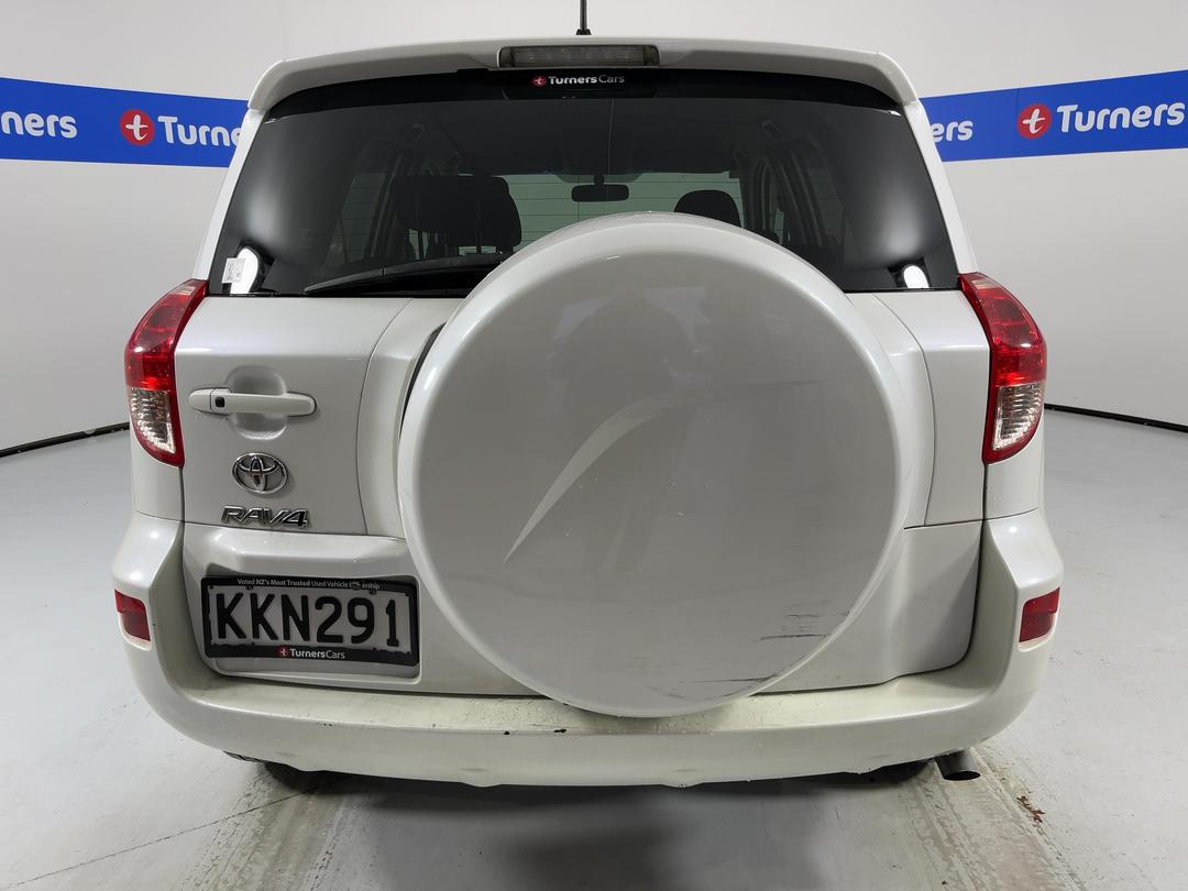 Photo '6' of Toyota Rav4