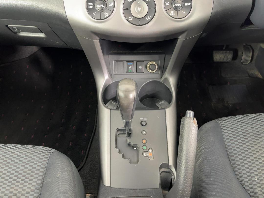 Photo '18' of Toyota Rav4