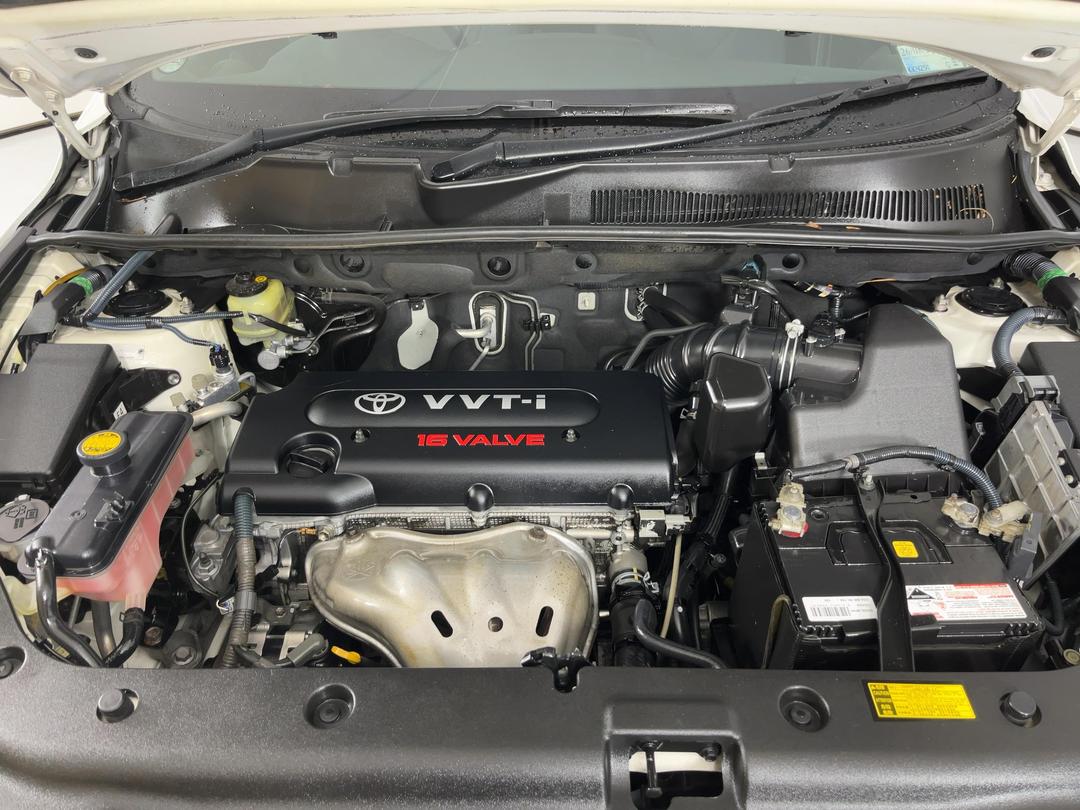 Photo '13' of Toyota Rav4