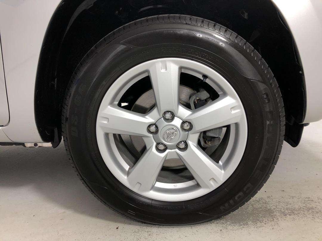 Photo '9' of Toyota Rav4