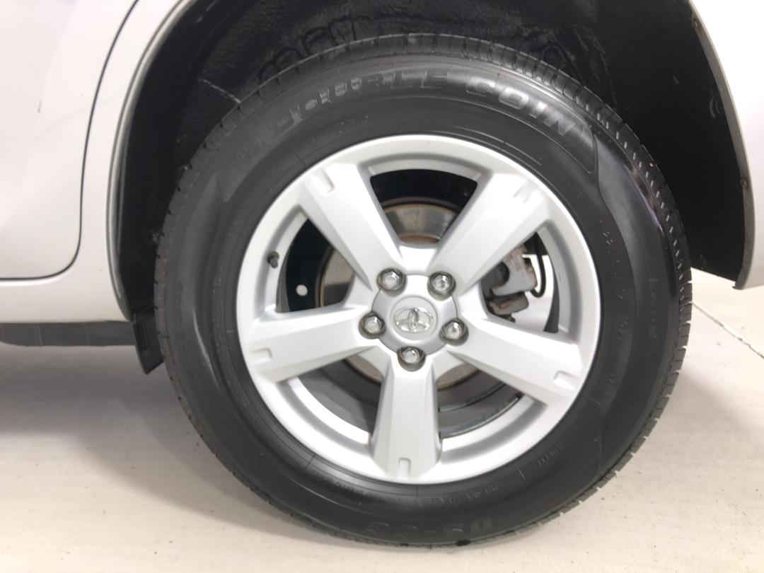 Photo '11' of Toyota Rav4