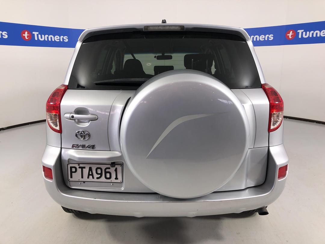 Photo '6' of Toyota Rav4