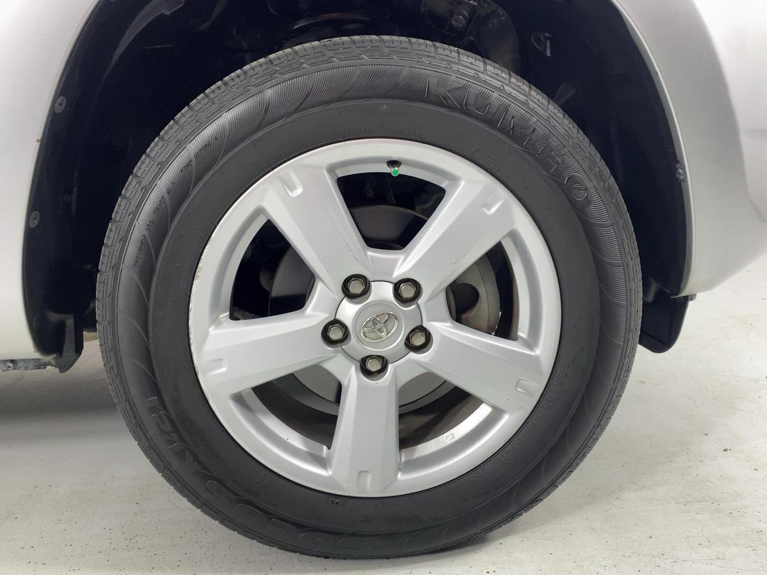 Photo '9' of Toyota Rav4
