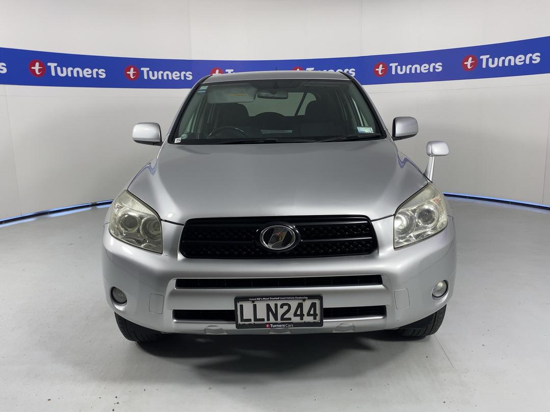 Photo '2' of Toyota Rav4