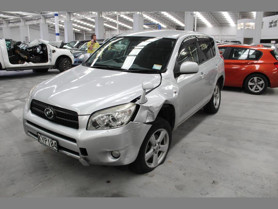 Photo '3' of Toyota Rav4 Photo '3' of Toyota Rav4