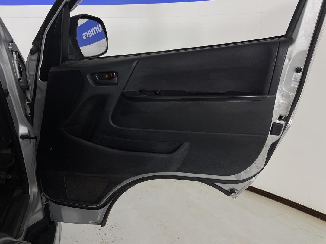 Photo '15' of Toyota Regius