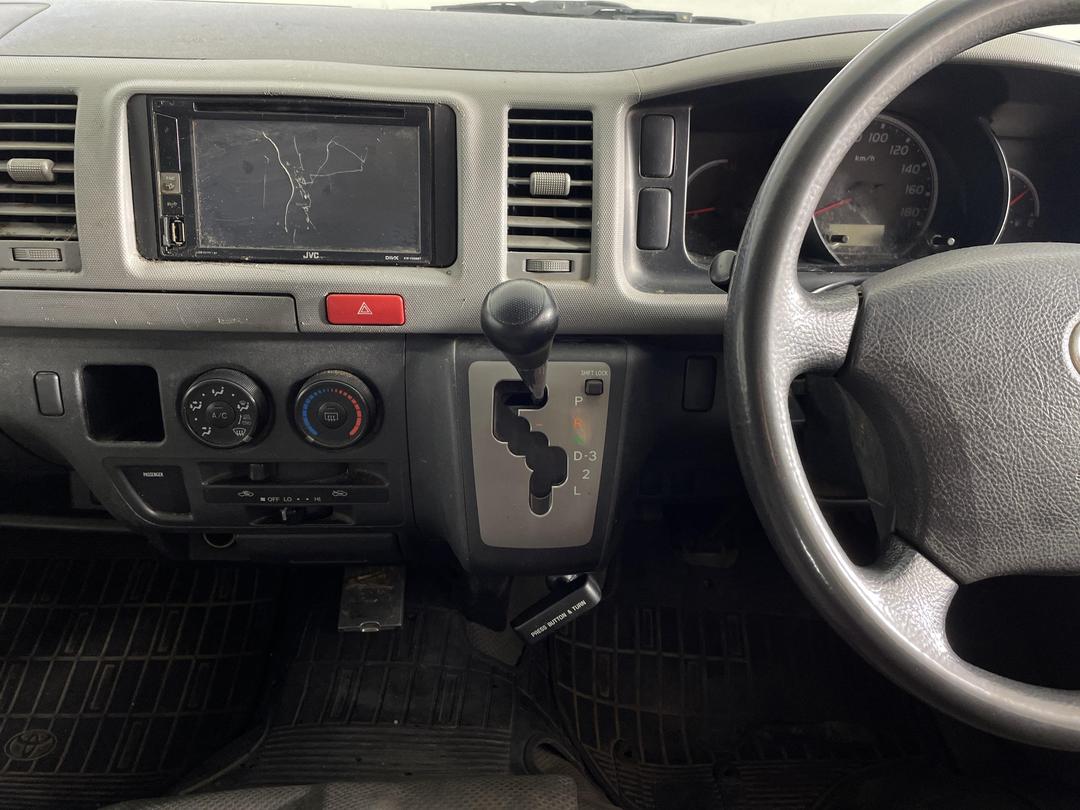 Photo '18' of Toyota Regius