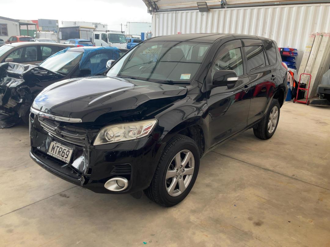 Photo '2' of Toyota Vanguard