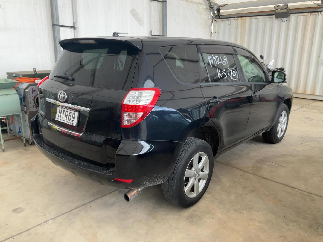 Photo '6' of Toyota Vanguard