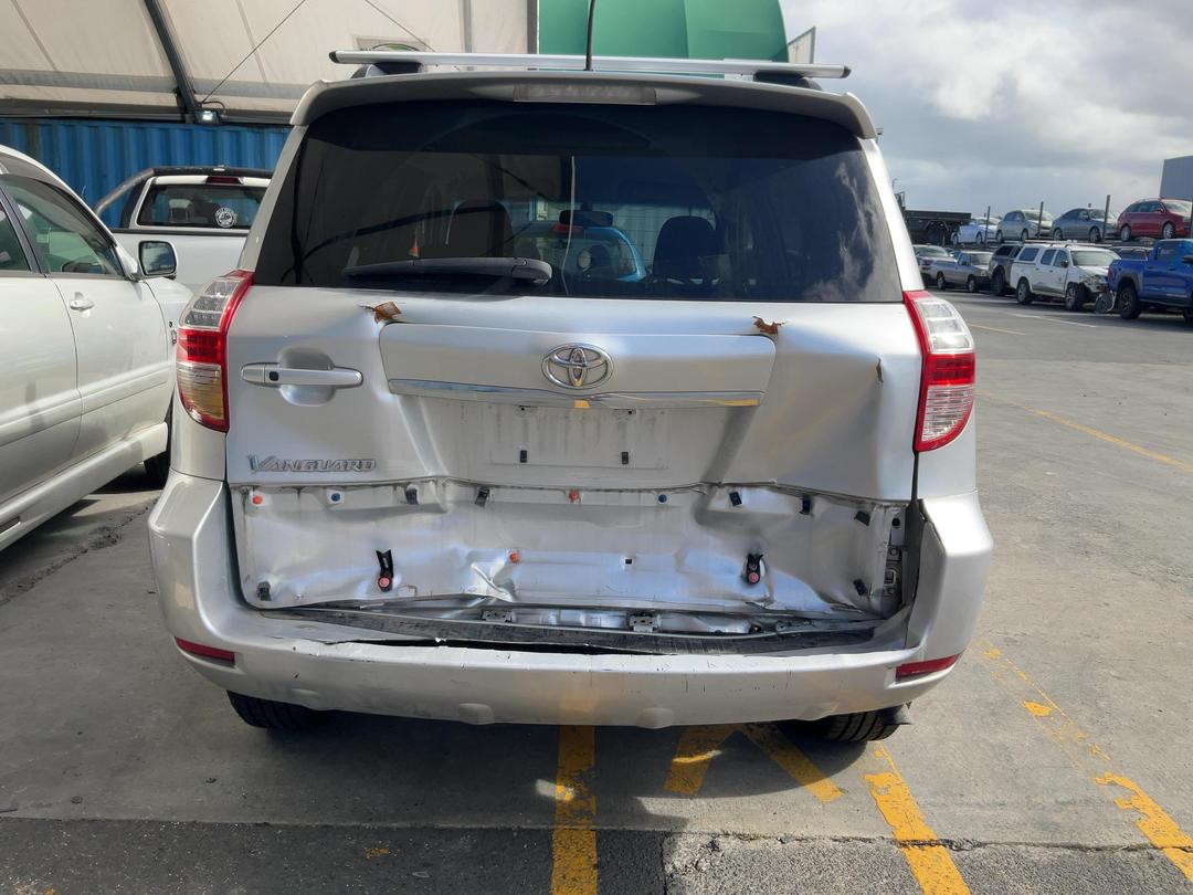 Photo '7' of Toyota Vanguard