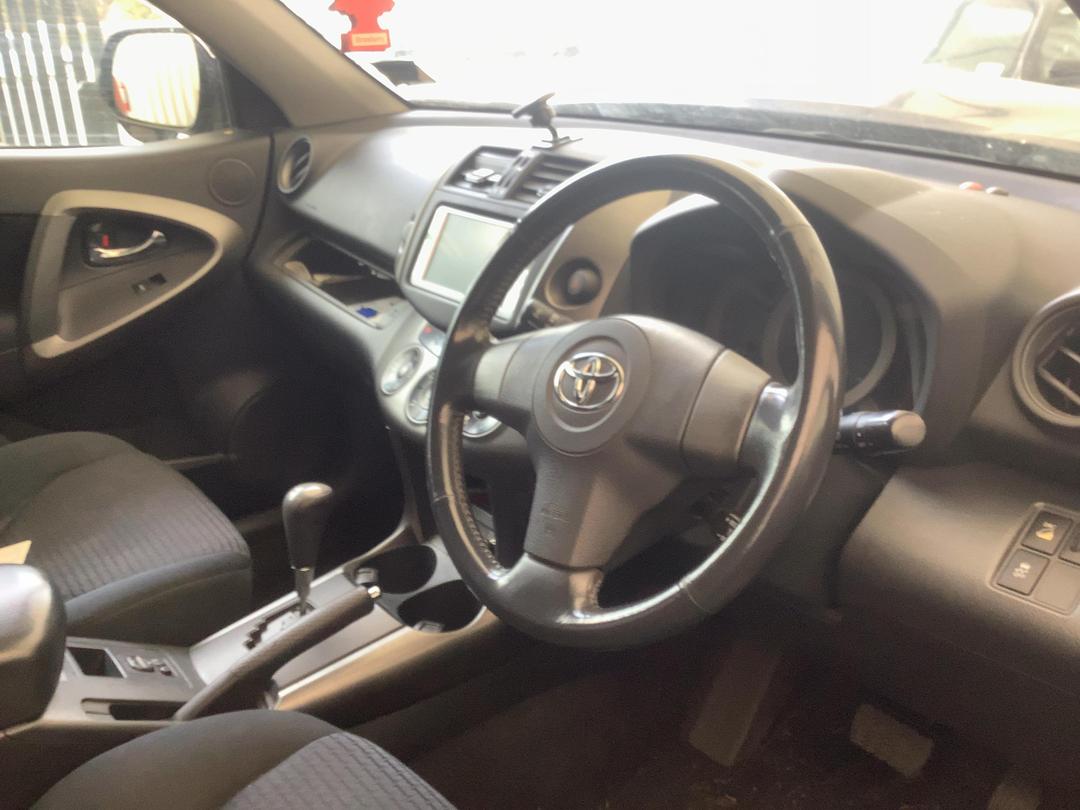 Photo '16' of Toyota Vanguard