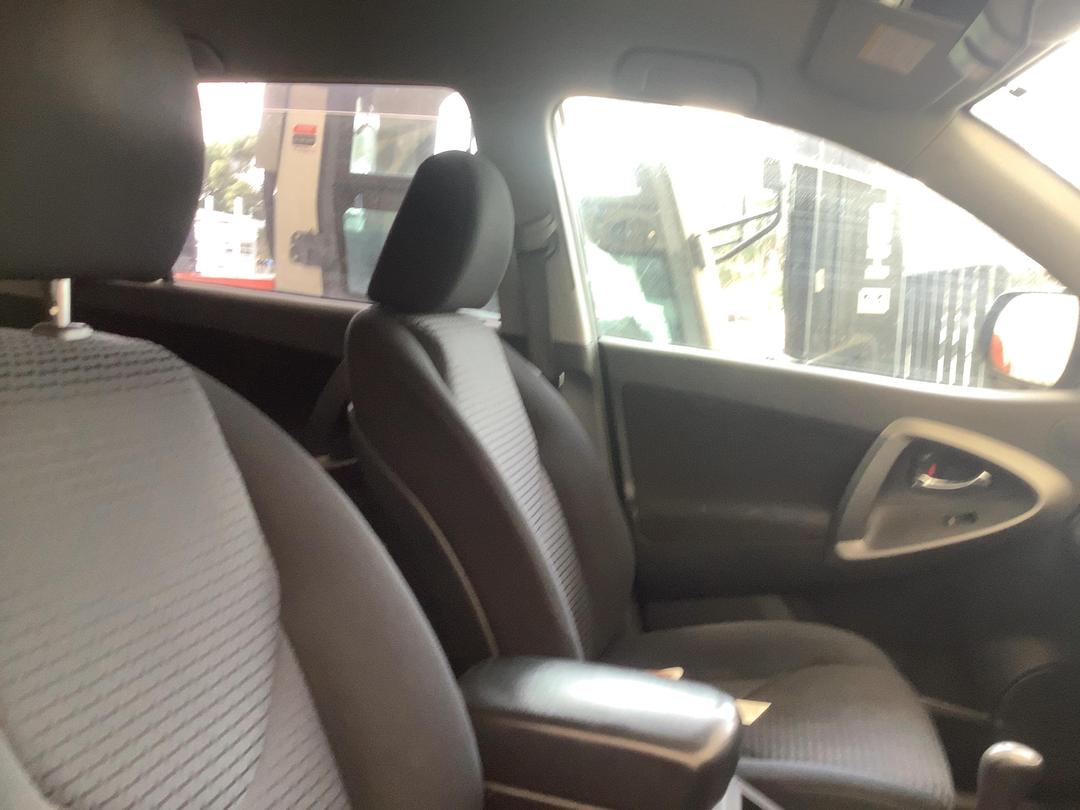 Photo '18' of Toyota Vanguard