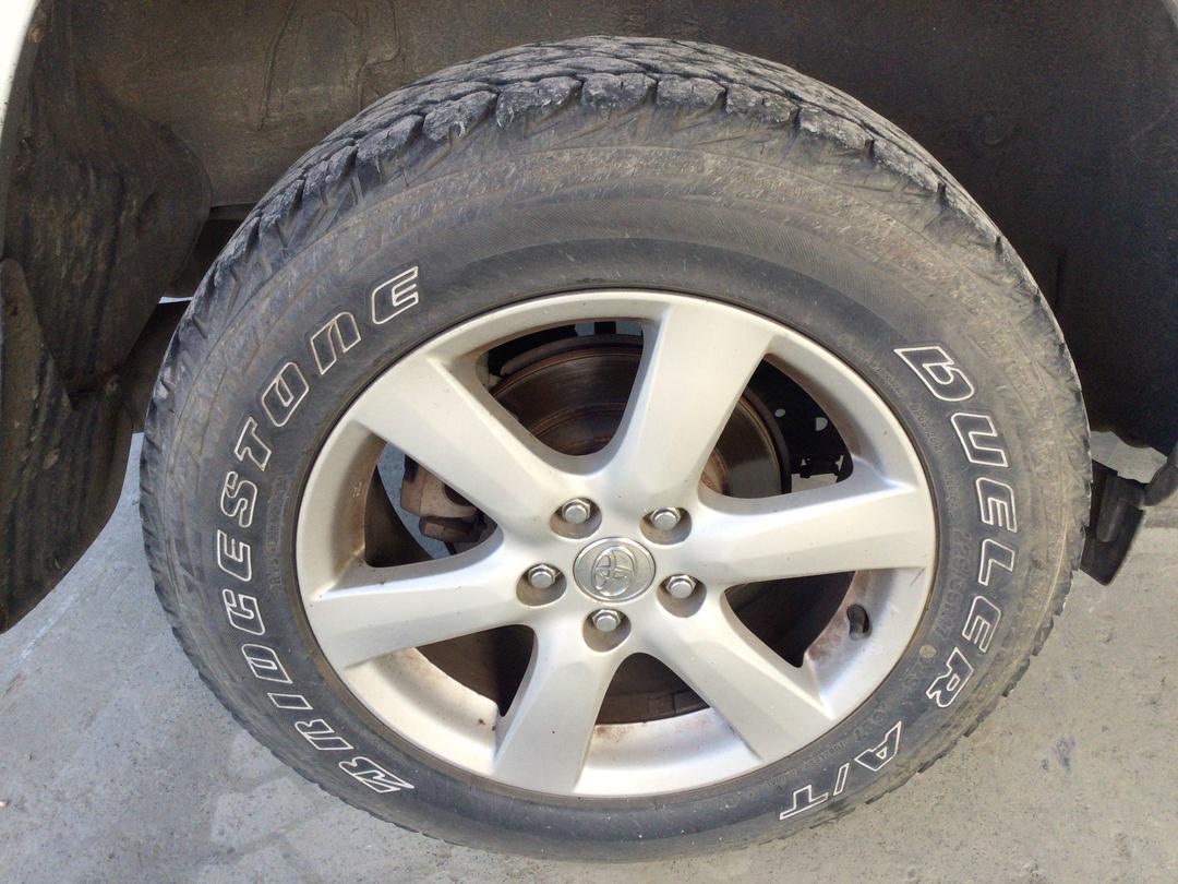 Photo '10' of Toyota Vanguard Photo '10' of Toyota Vanguard