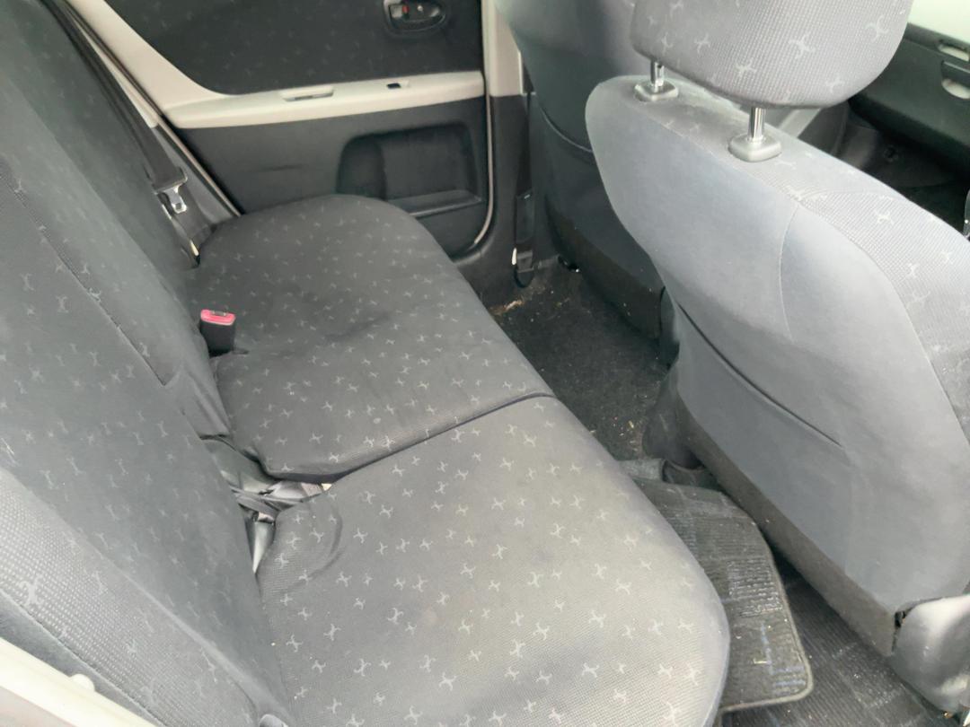 Photo '14' of Toyota Vitz