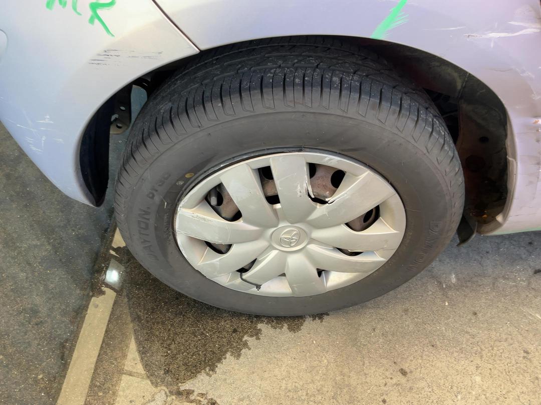 Photo '33' of Toyota Vitz