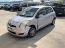 Thumbnail '3' of Toyota Vitz