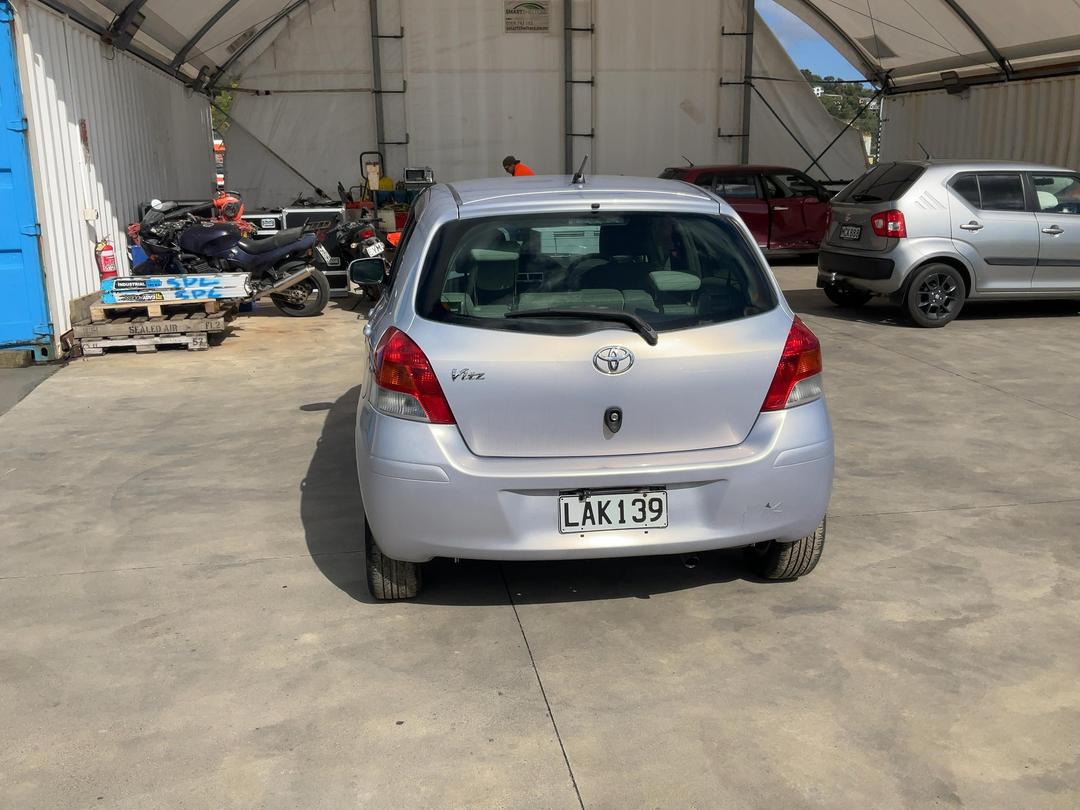 Photo '6' of Toyota Vitz Photo '6' of Toyota Vitz