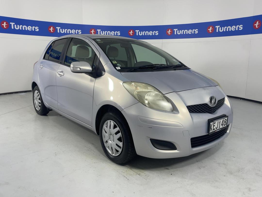 Photo '1' of Toyota Vitz