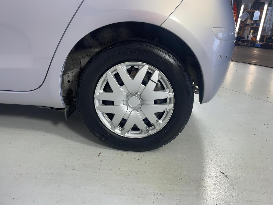 Photo '11' of Toyota Vitz