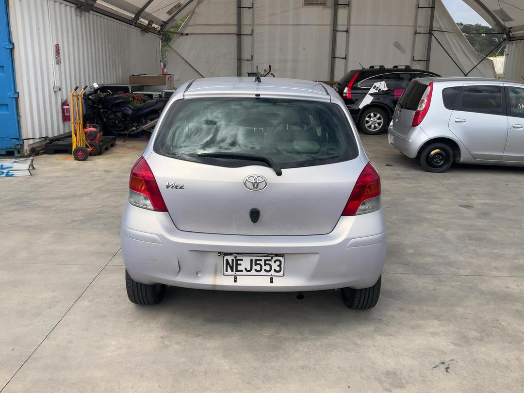 Photo '7' of Toyota Vitz Photo '7' of Toyota Vitz
