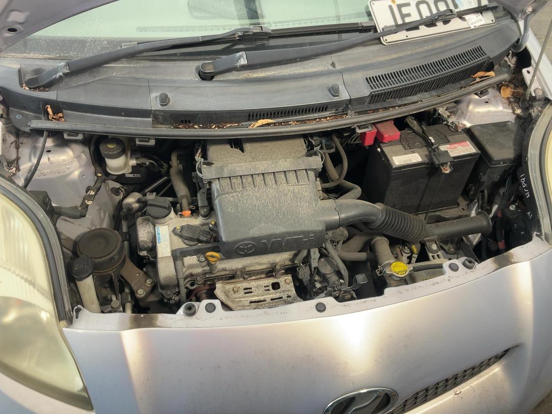 Photo '10' of Toyota Vitz Photo '10' of Toyota Vitz