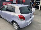 Thumbnail '4' of Toyota Vitz