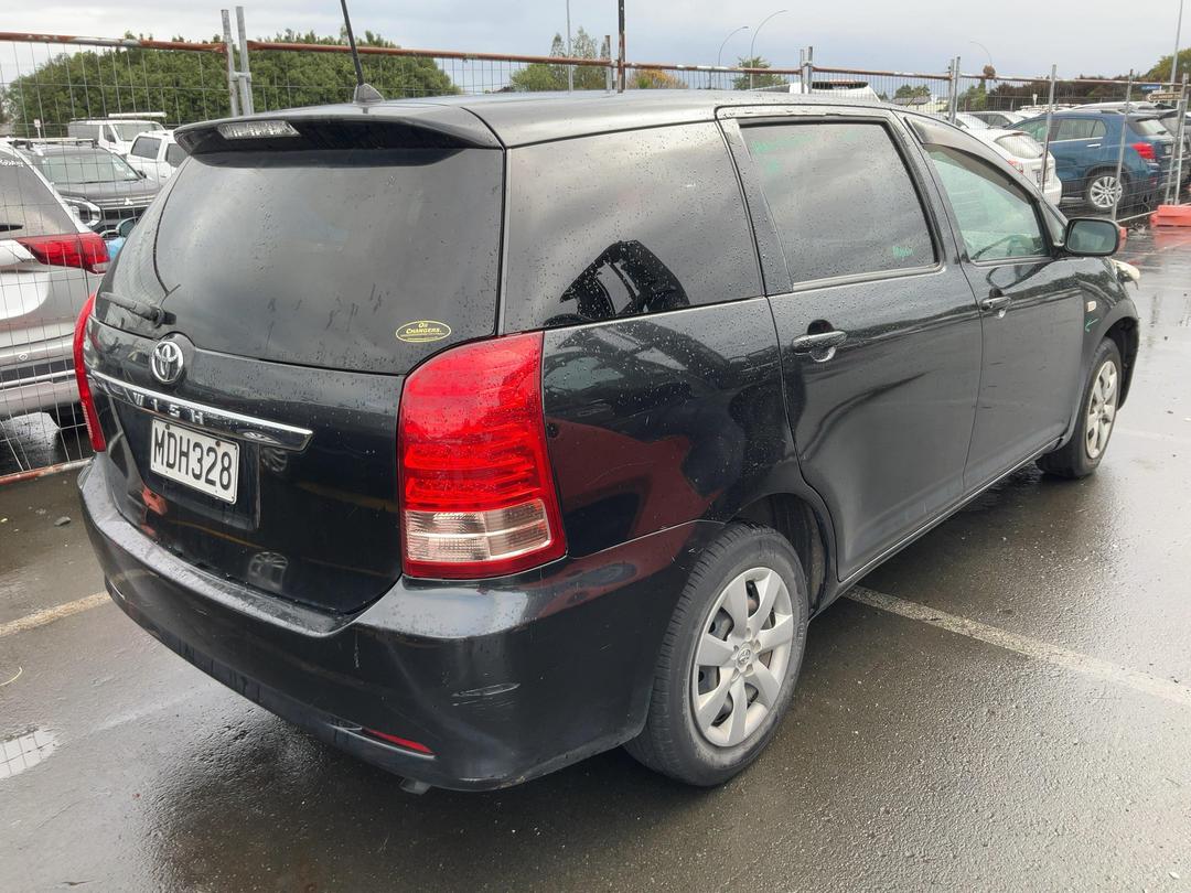 Photo '4' of Toyota Wish