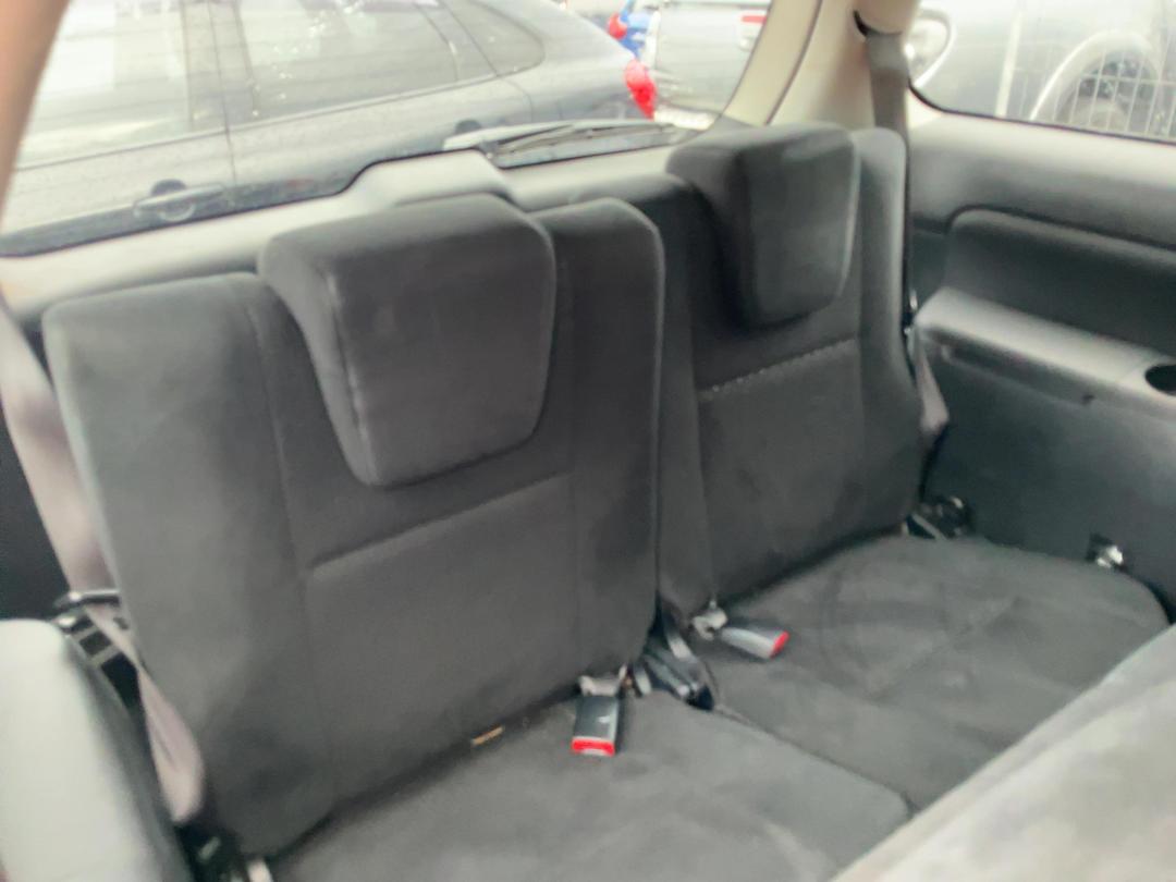 Photo '11' of Toyota Wish