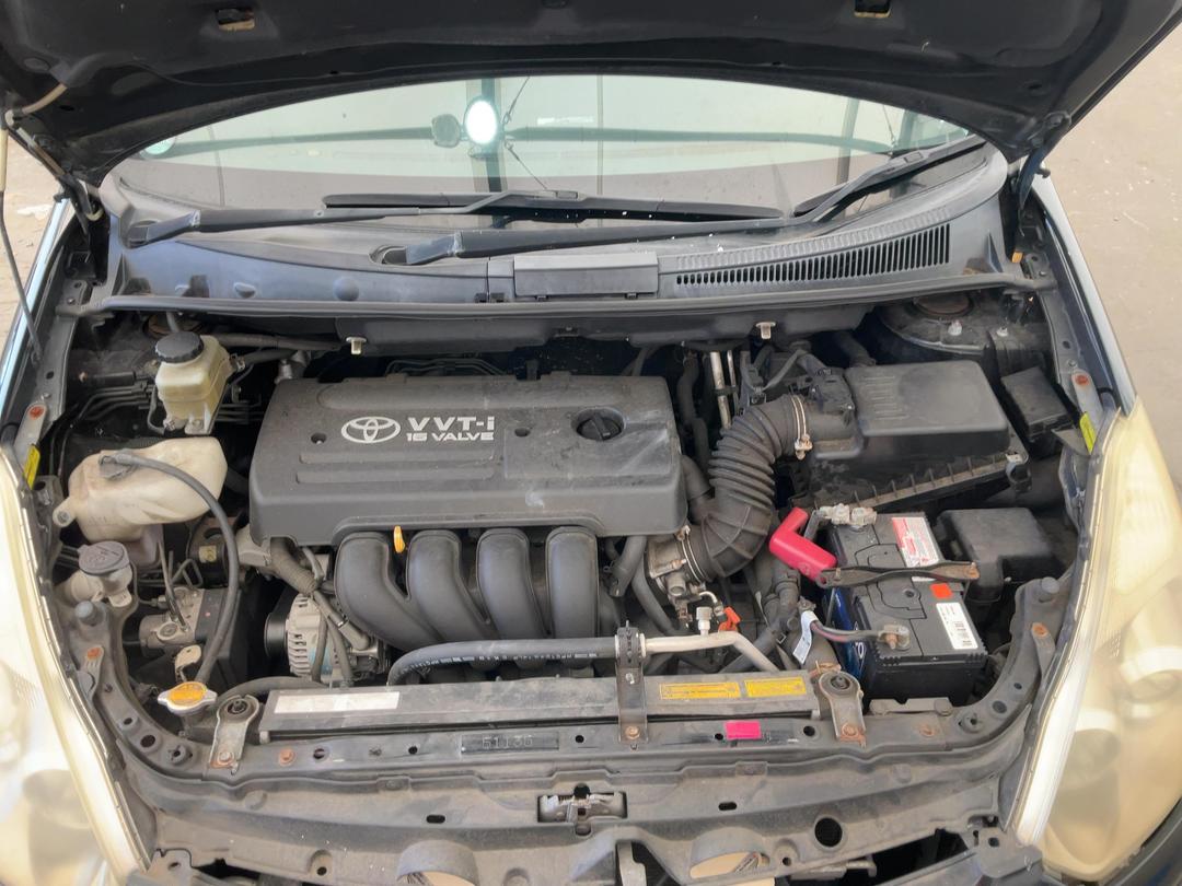 Photo '31' of Toyota Wish