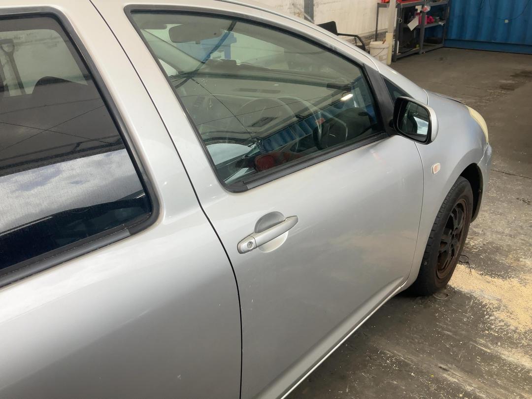Photo '21' of Toyota Wish Photo '21' of Toyota Wish