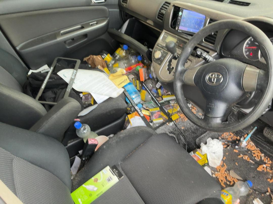 Photo '25' of Toyota Wish Photo '25' of Toyota Wish