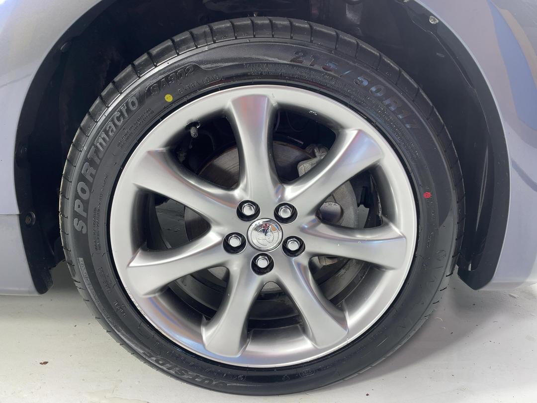 Photo '9' of Toyota Wish