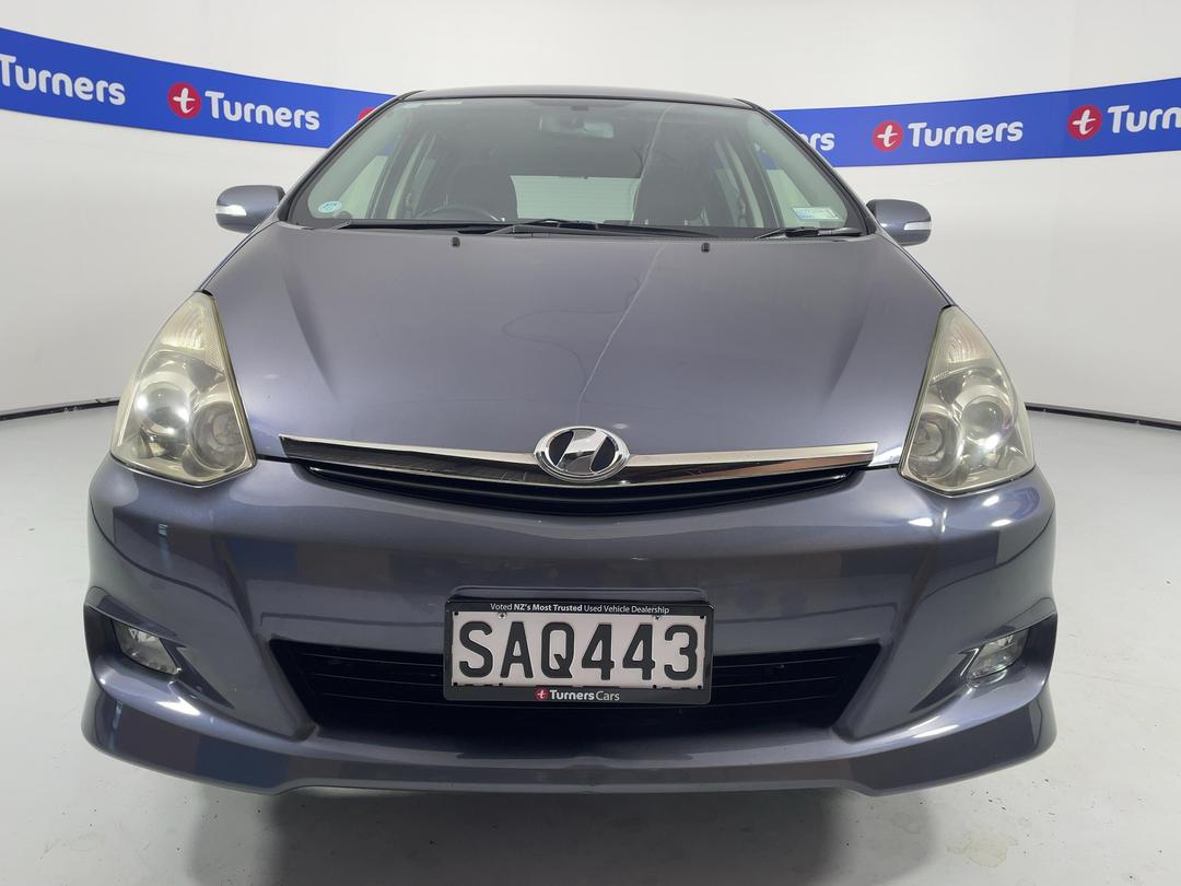 Photo '2' of Toyota Wish