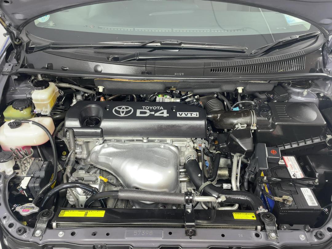 Photo '13' of Toyota Wish