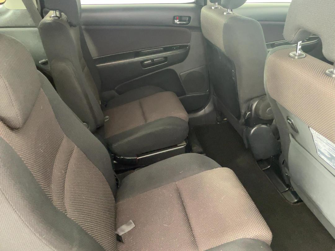 Photo '20' of Toyota Wish