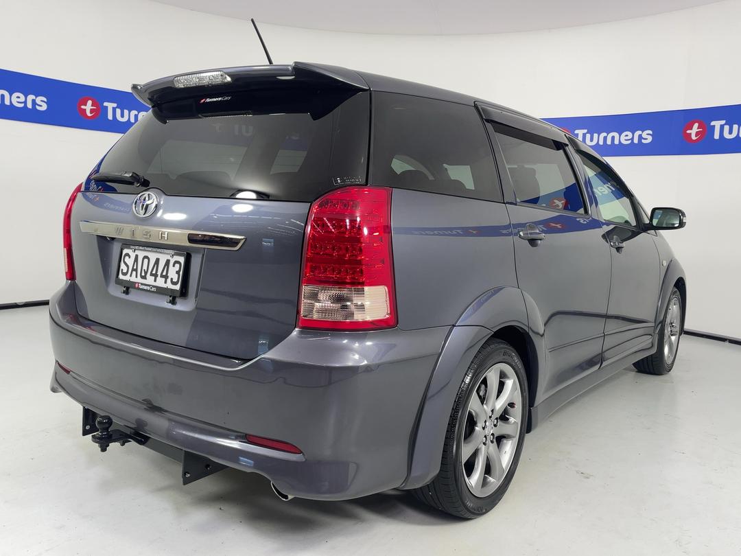 Photo '7' of Toyota Wish